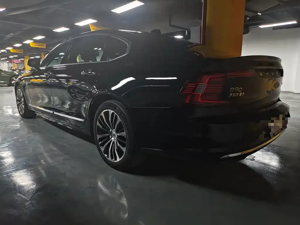 Volvo S90 — фото 6