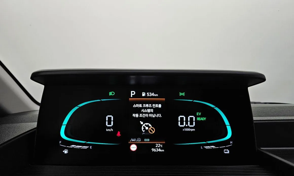 Hyundai Staria — фото 2