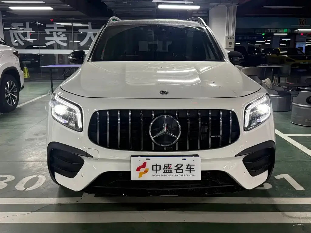 Mercedes-Benz GLB AMG — фото 3