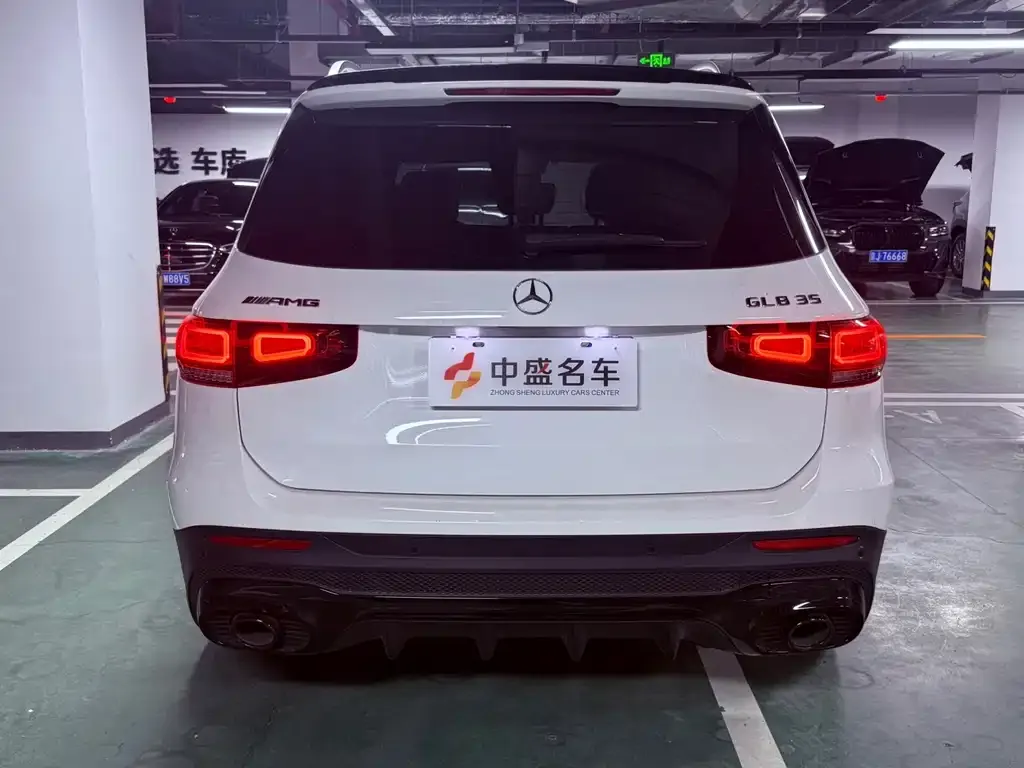 Mercedes-Benz GLB AMG — фото 2