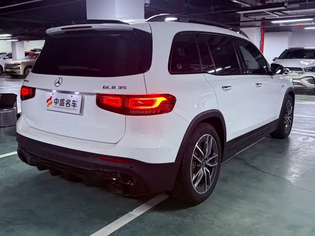 Mercedes-Benz GLB AMG — фото 8