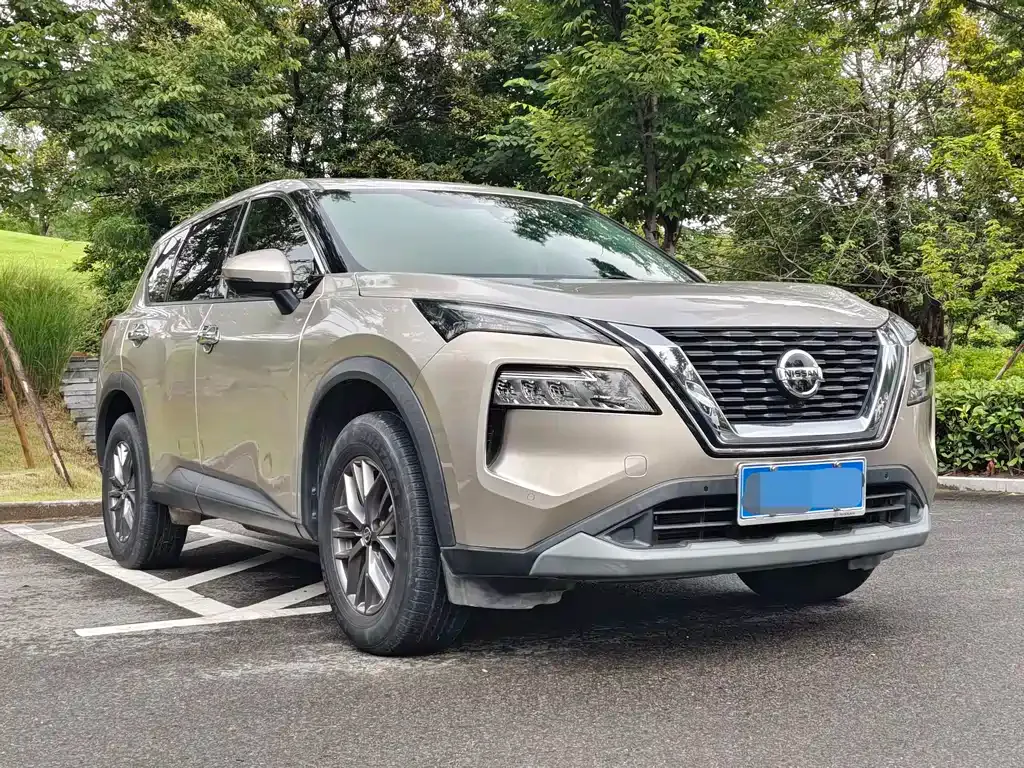 Nissan X-Trail — фото 10