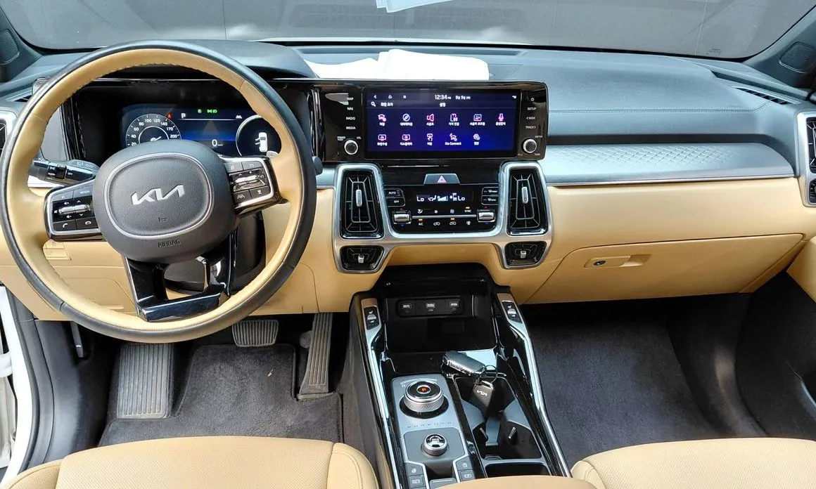 Kia Sorento — фото 7