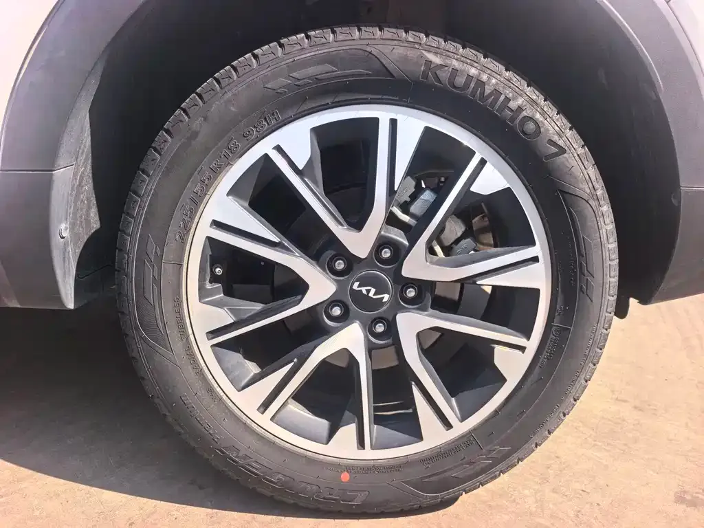 Kia Sportage — фото 5