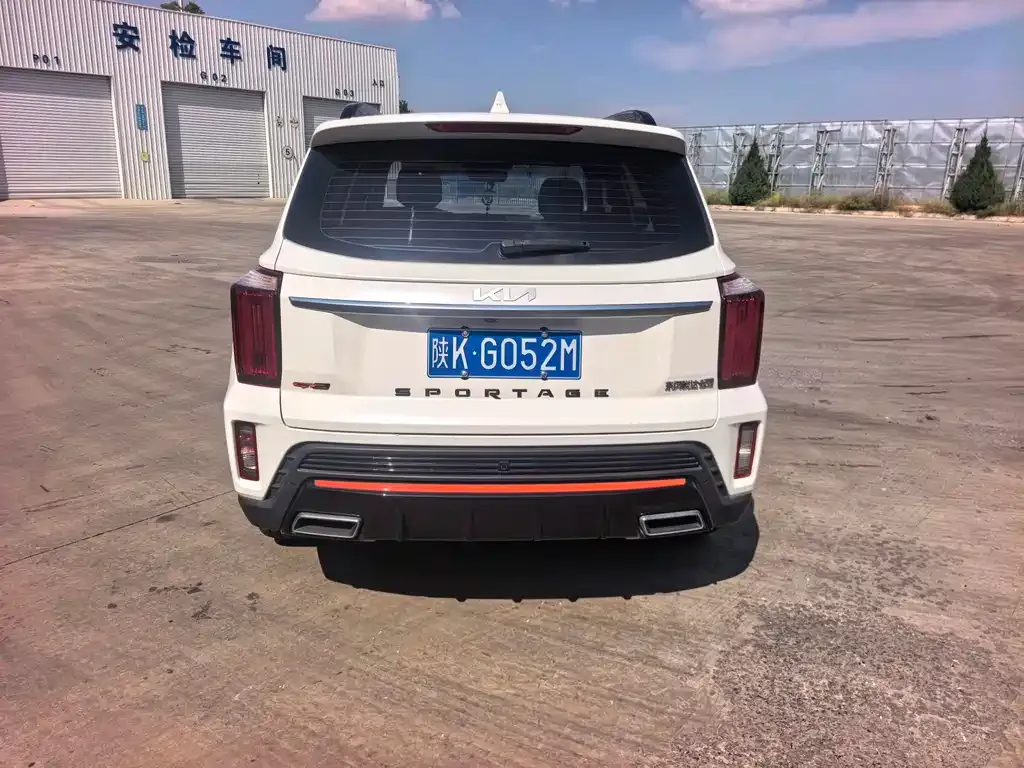 Kia Sportage — фото 8