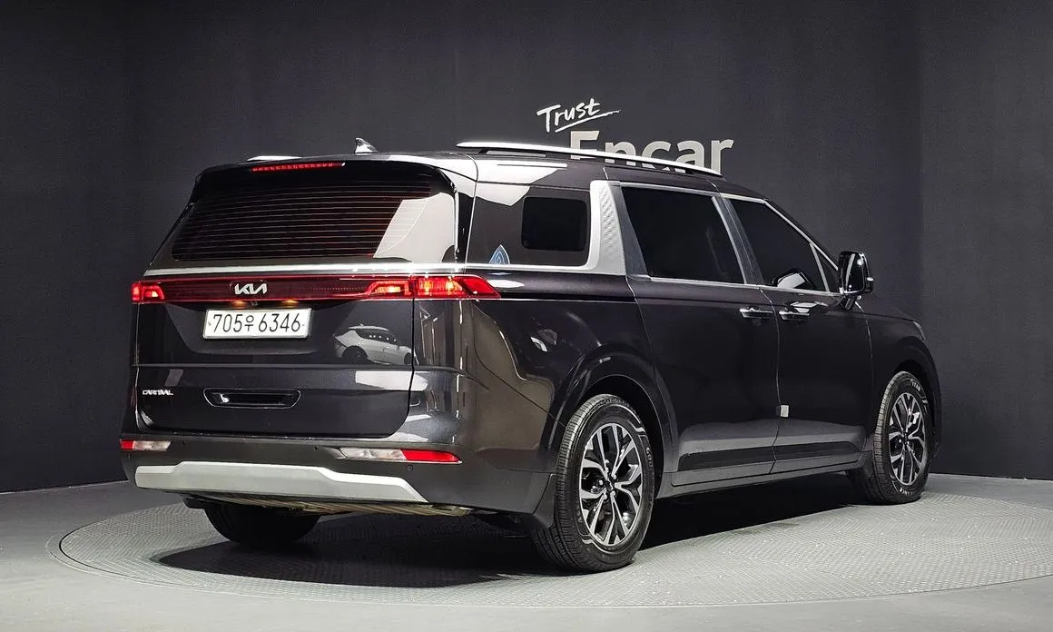Kia Carnival — фото 3