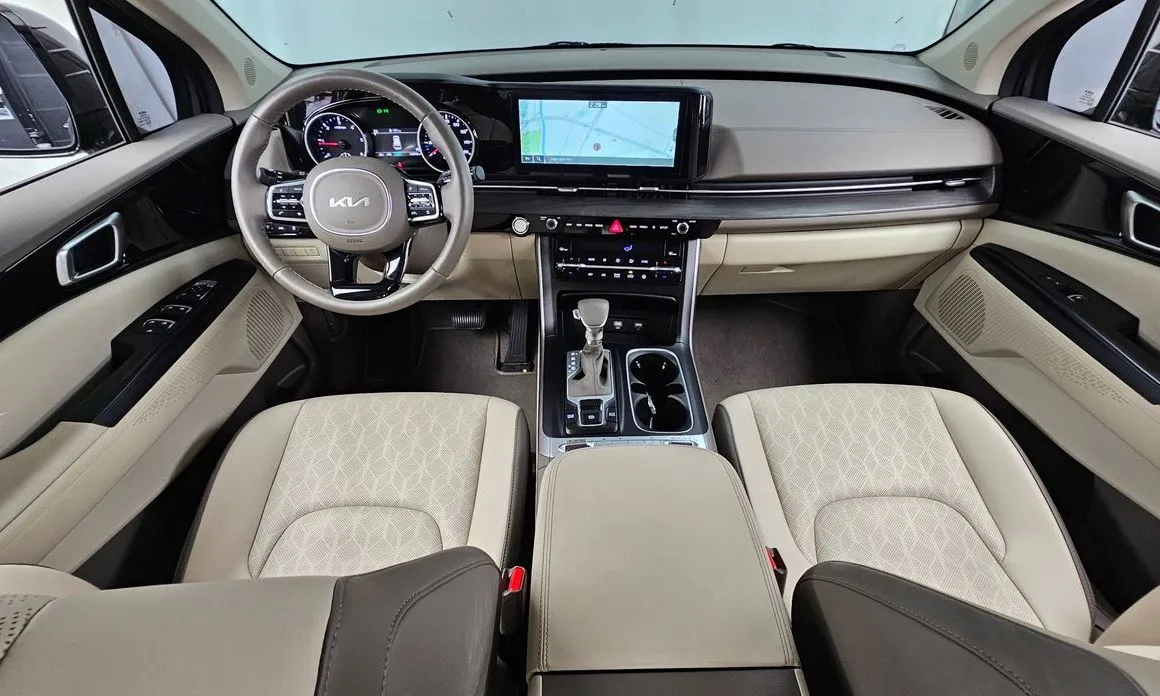 Kia Carnival — фото 10