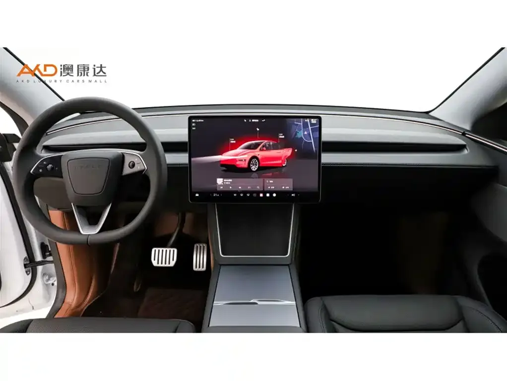 Tesla Model Y — фото 10