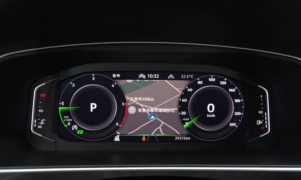 Volkswagen Tiguan — фото 10