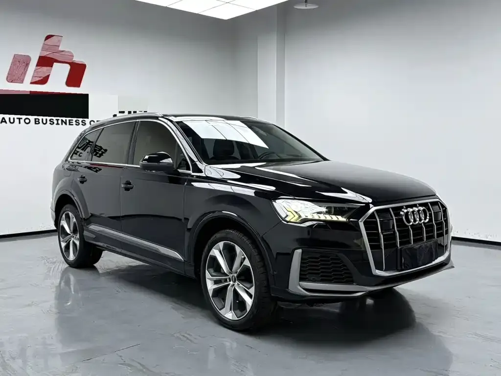 Audi Q7 — фото 7
