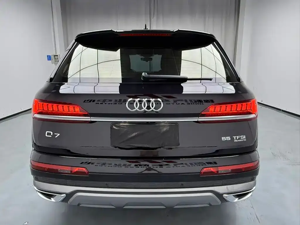 Audi Q7 — фото 2