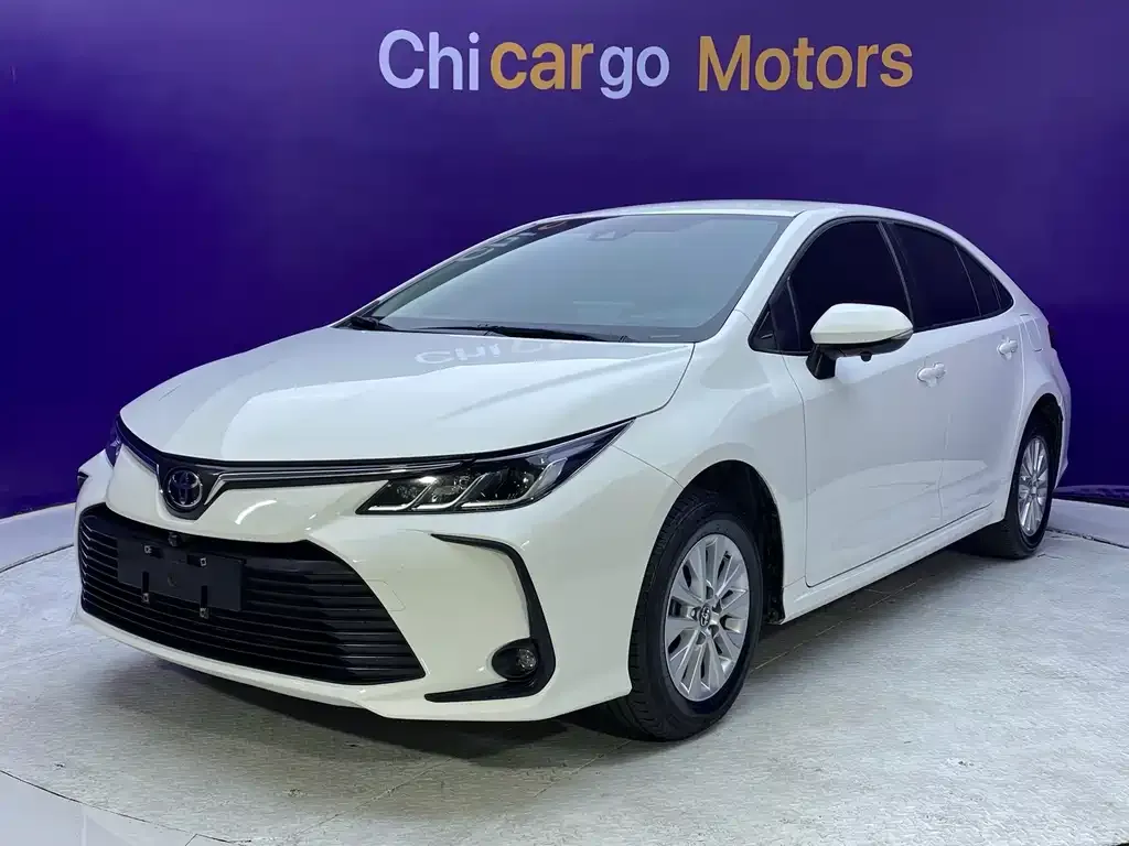 Toyota Corolla — фото 1