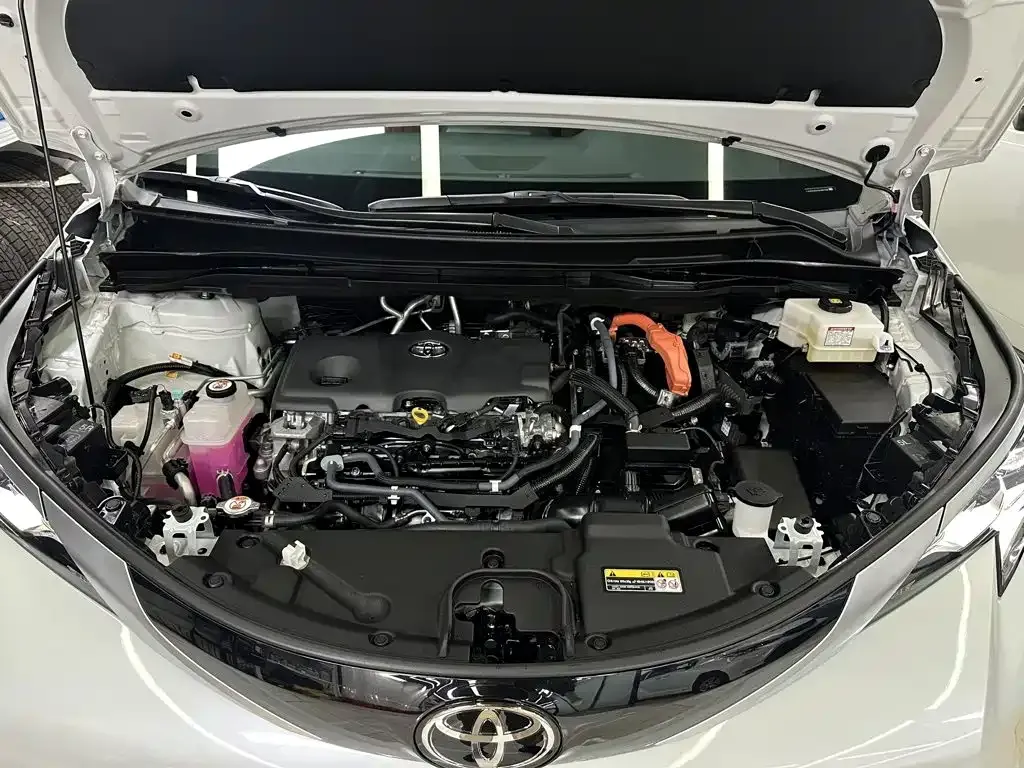 Toyota Sienna — фото 7