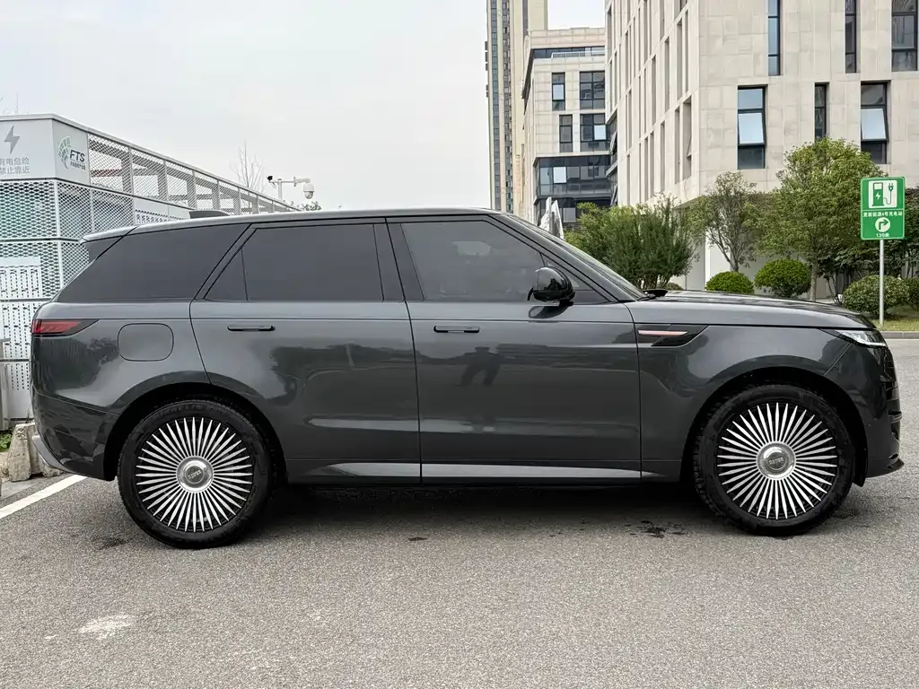 Land Rover Sport — фото 10