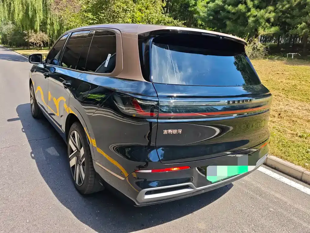 Geely Galaxy M9 — фото 4