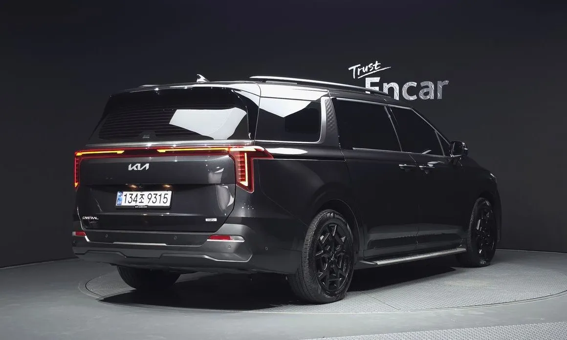 Kia Carnival — фото 5