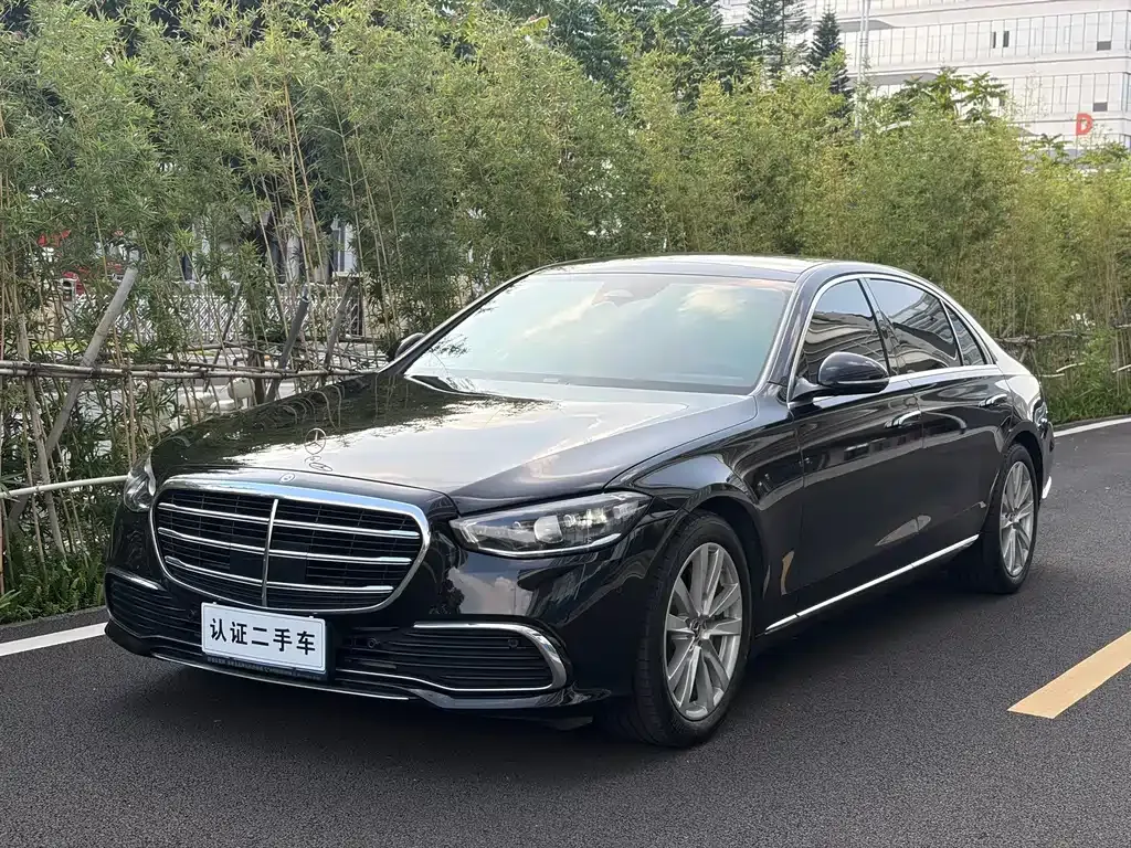 Mercedes-Benz S-Class — фото 1