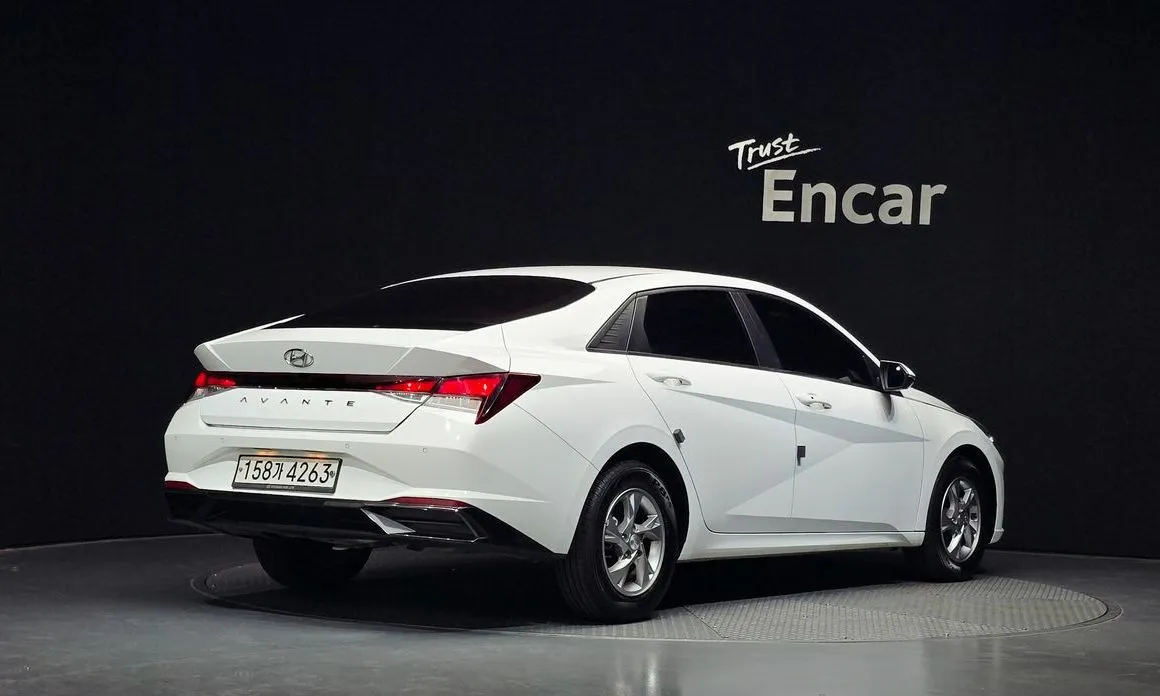Hyundai AVANTE — фото 9