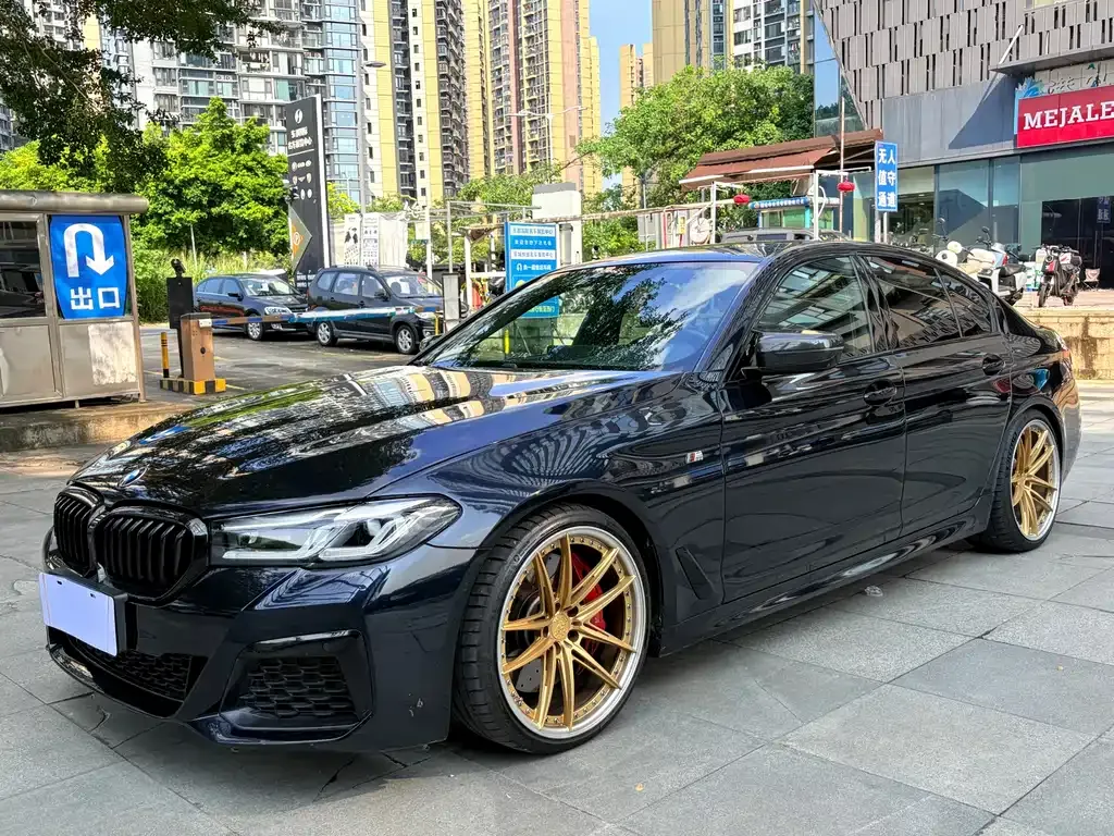BMW 5 Series (Import) — фото 1