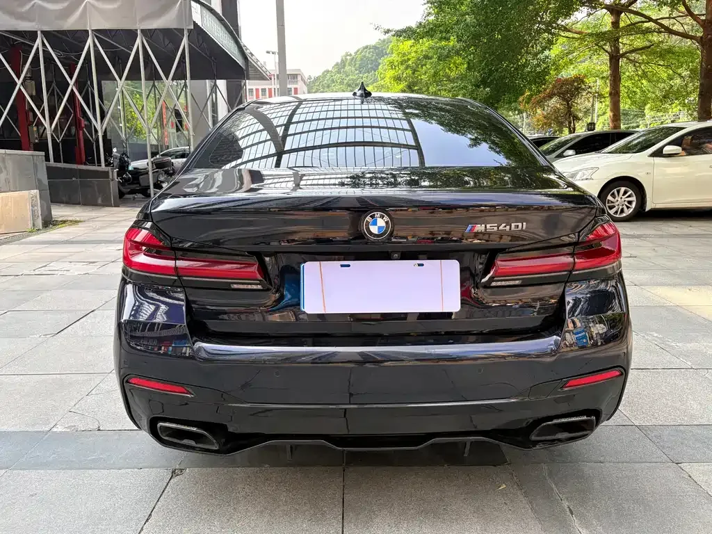 BMW 5 Series (Import) — фото 10