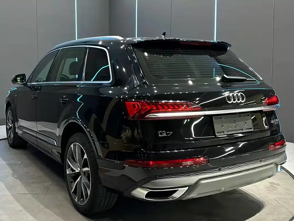 Audi Q7 — фото 4