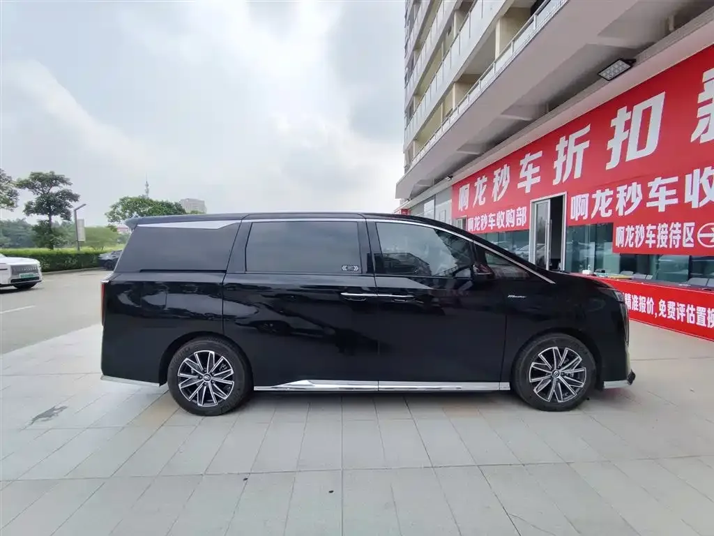 GAC Motor Trumpchi M8 — фото 7
