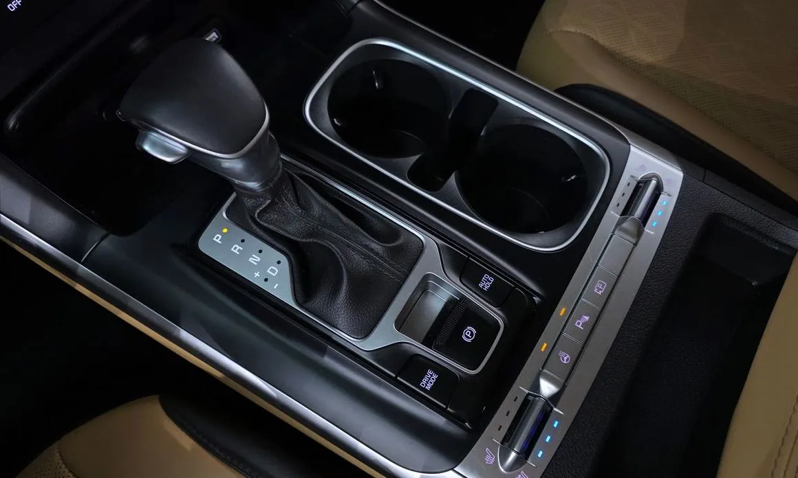 Kia Carnival — фото 10