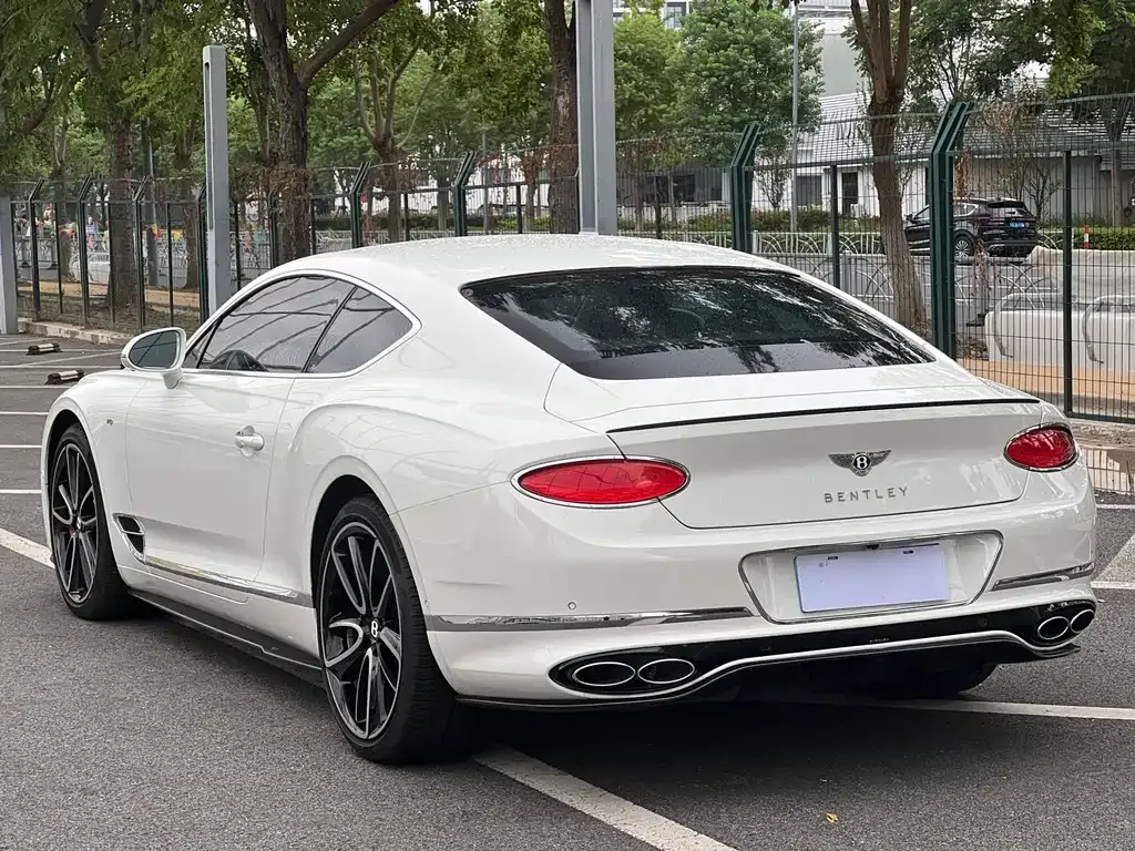 Bentley Continental — фото 9