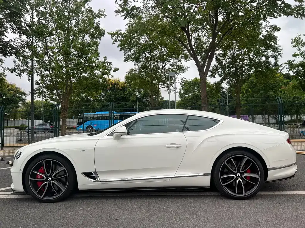Bentley Continental — фото 5