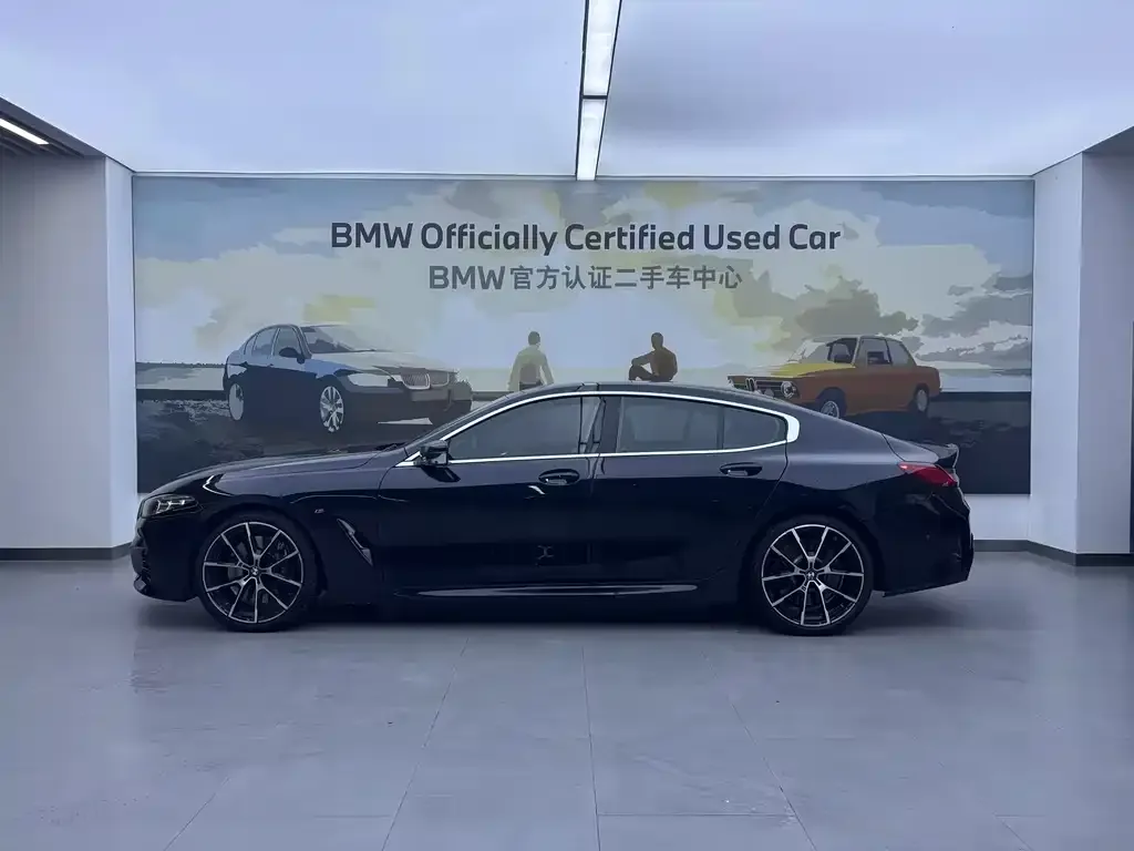BMW 8 Series — фото 3