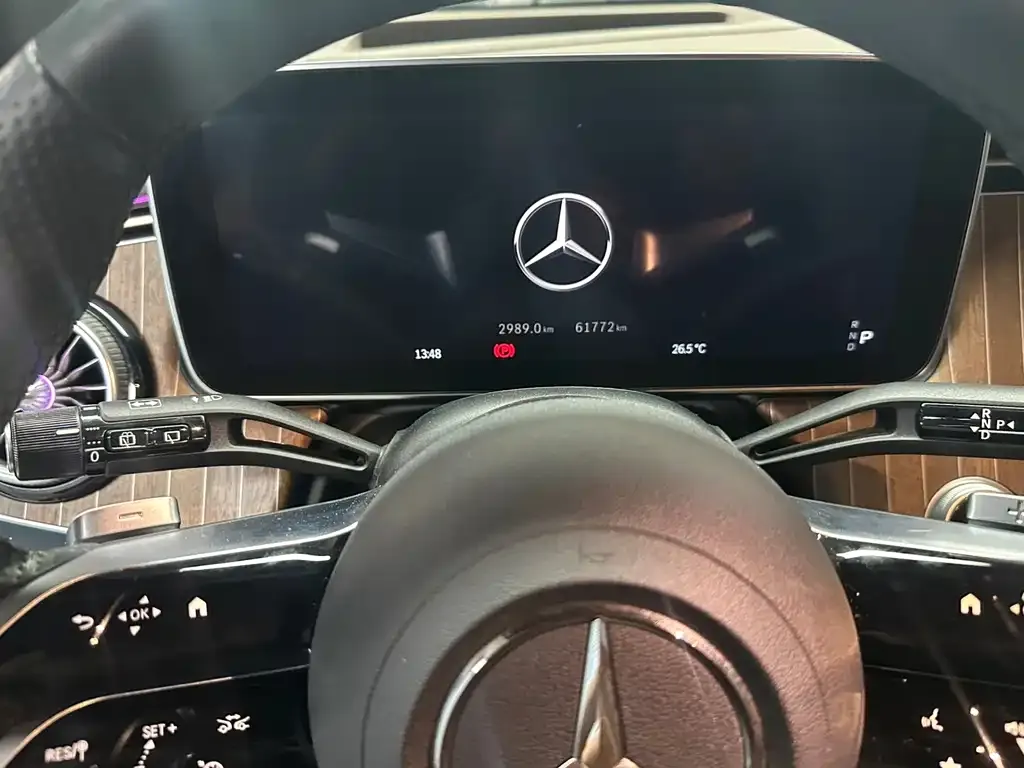 Mercedes-Benz EQE SUV — фото 6