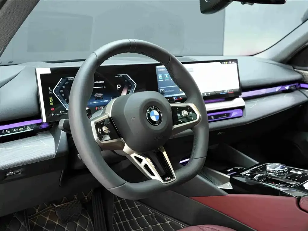 BMW 5 Series — фото 4
