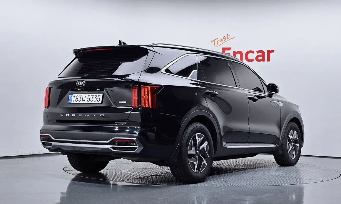 Kia Sorento — фото 6