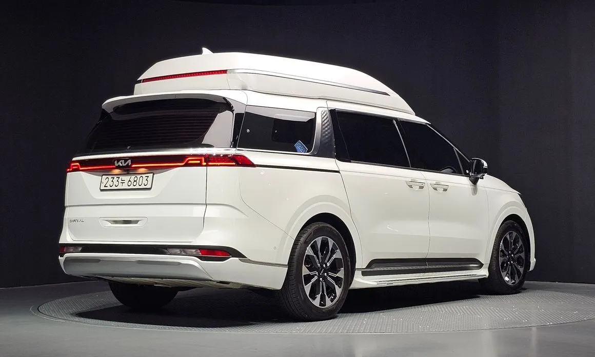 Kia Carnival — фото 4