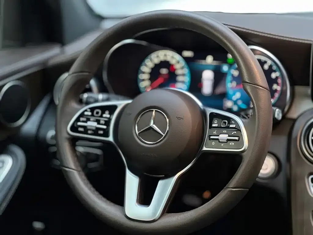 Mercedes-Benz GLC — фото 2