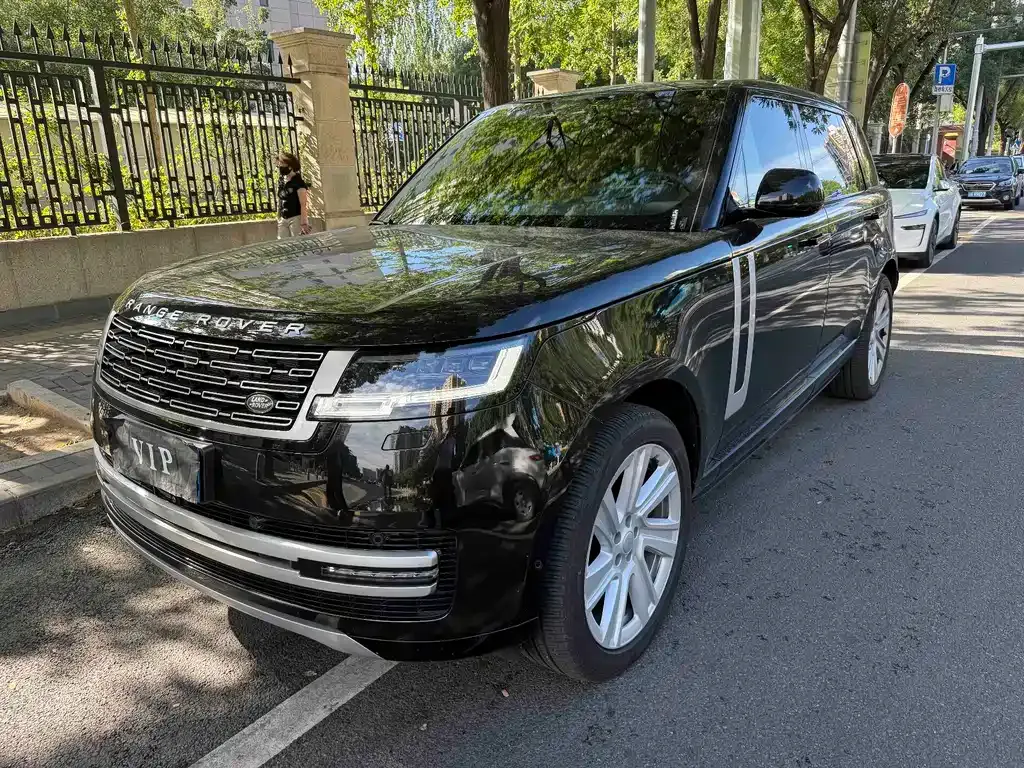 Land Rover Range Rover — фото 1