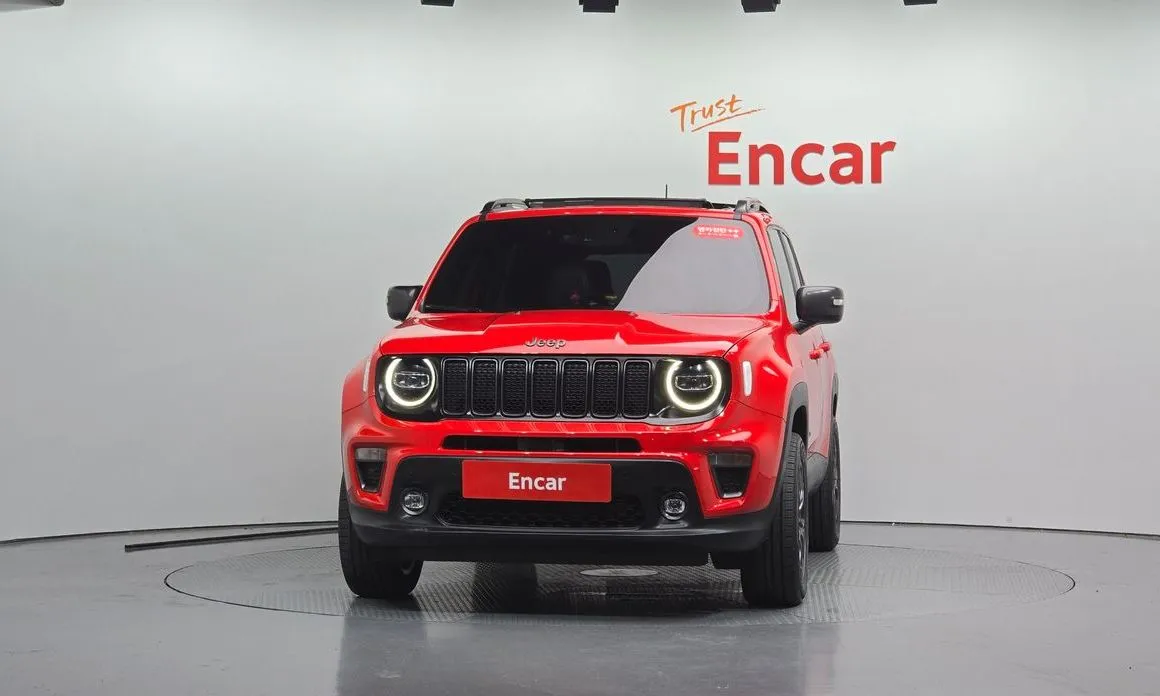 Jeep Renegade — фото 4