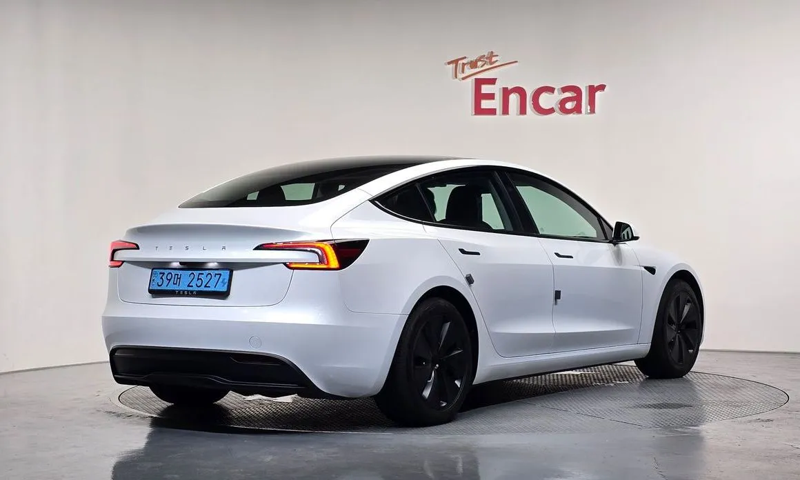 Tesla Model 3 — фото 5
