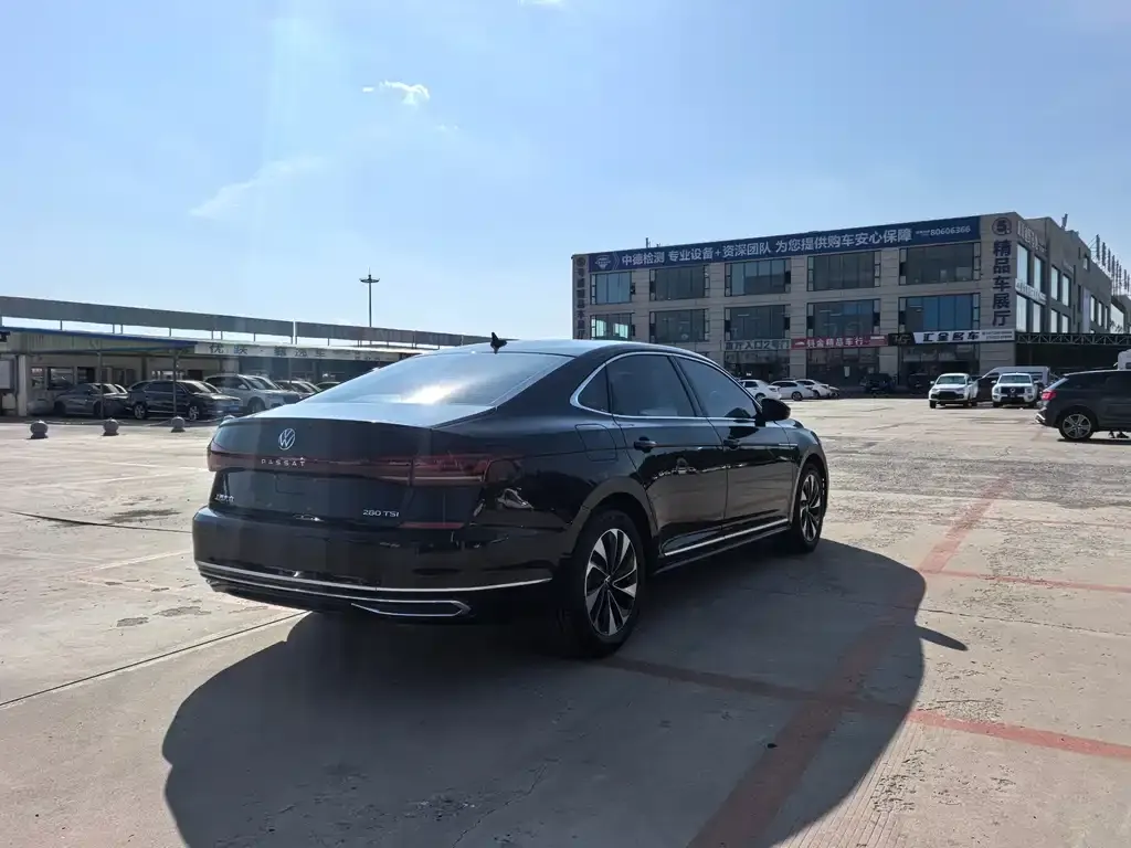 Volkswagen Passat — фото 5
