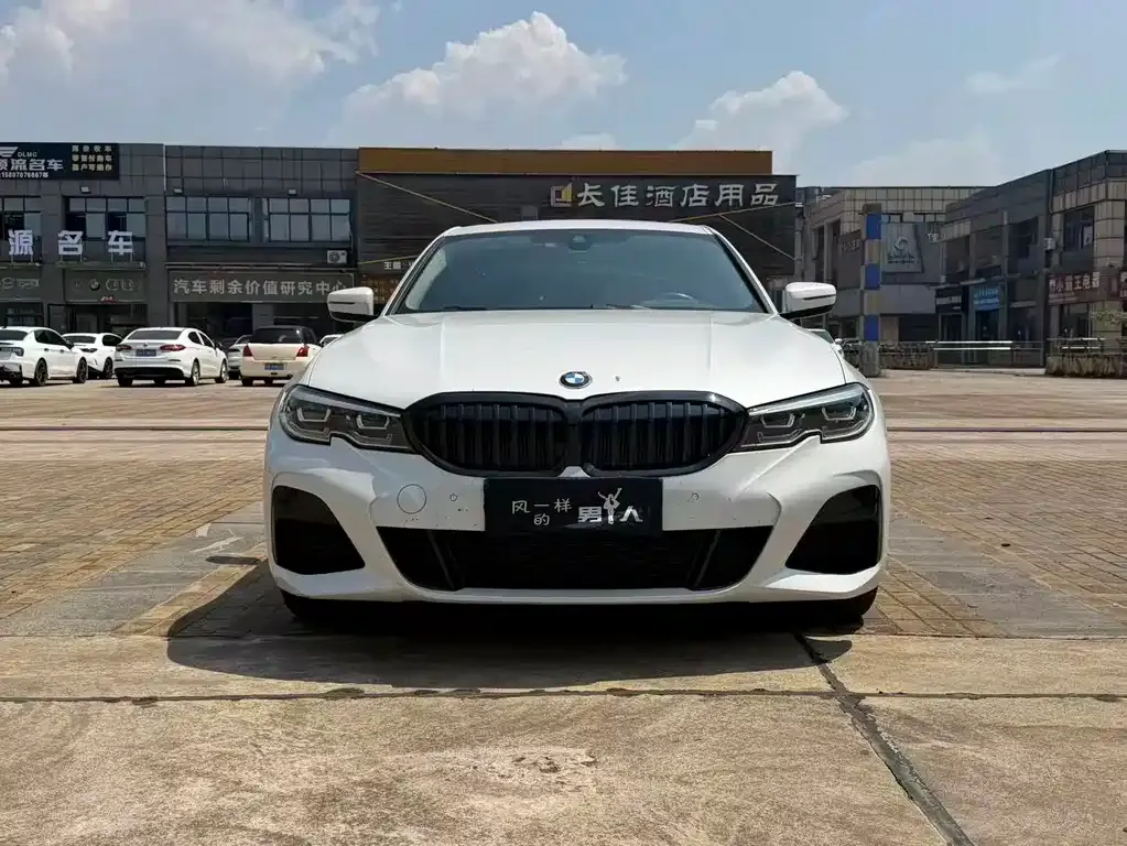 BMW 3 Series — фото 1