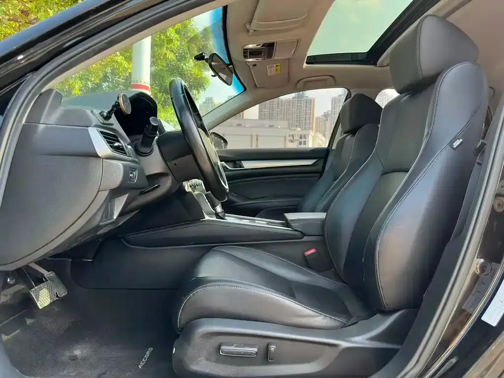 Honda Accord — фото 4