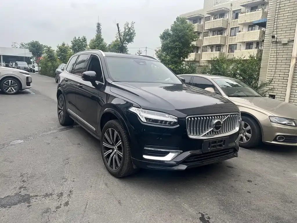 Volvo XC90 — фото 3