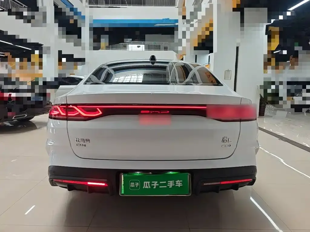 BYD Qin L — фото 6