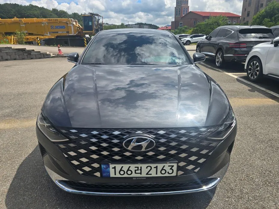 Hyundai Grandeur — фото 1