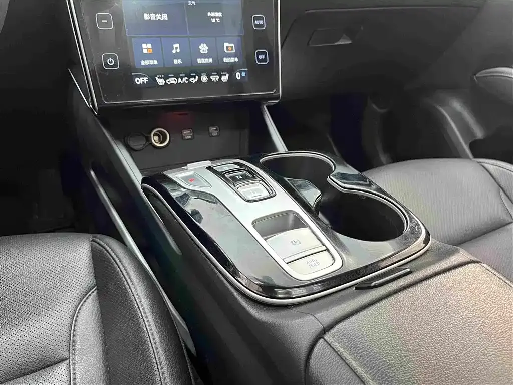 Hyundai Tucson — фото 8