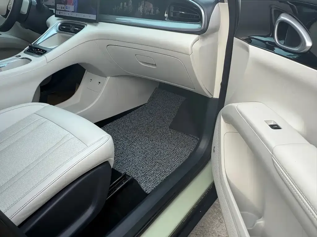 Geely Starburst — фото 9