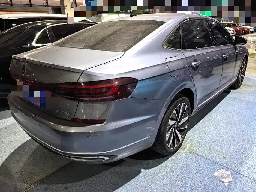 Volkswagen Passat — фото 6