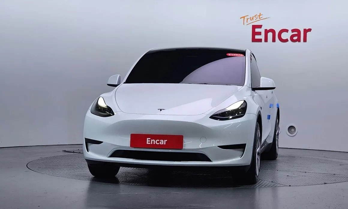 Tesla Model Y — фото 2