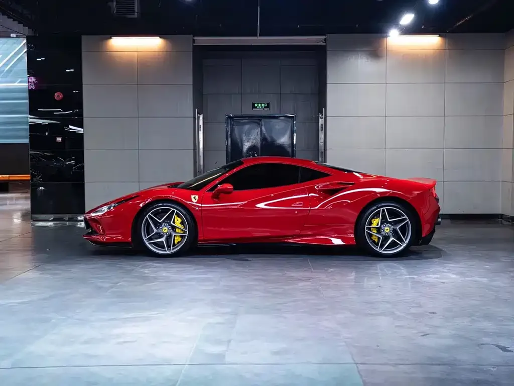 Ferrari F8 — фото 3