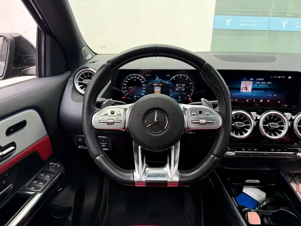 Mercedes-Benz GLA AMG — фото 7